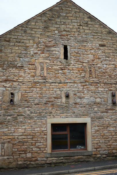 Travail de maçonnerie professionnel en pierre